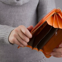 Народ Казахстана беднеет пятый год подряд