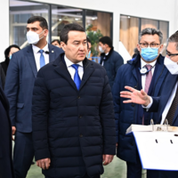 В ближайшей перспективе Казахстан и Узбекистан намерены довести объем торговли до 10 млрд. долларов