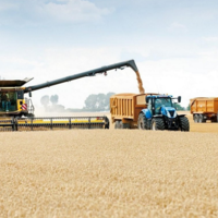 Правительство Казахстана намерено выделить кредит в 3,5 млрд. тенге на лизинг тракторов и комбайнов