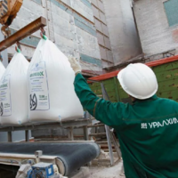 Поудобрело! Вашингтон смягчил санкции против продукции для сельского хозяйства из России