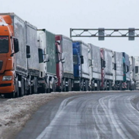 Транспортный коллапс: около 400 казахстанских фур скопилось в Польше, закрывшей границу для большегрузов